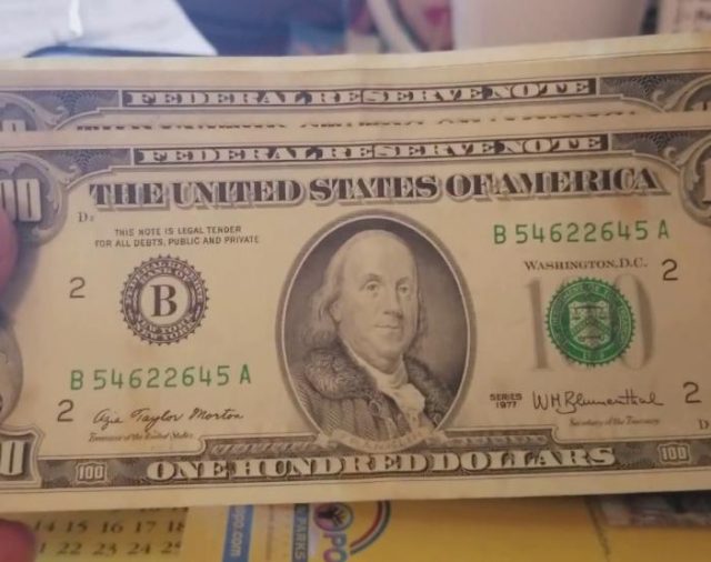 La revancha del dólar 'cara chica': crece su demanda entre quienes viajan a vacunarse