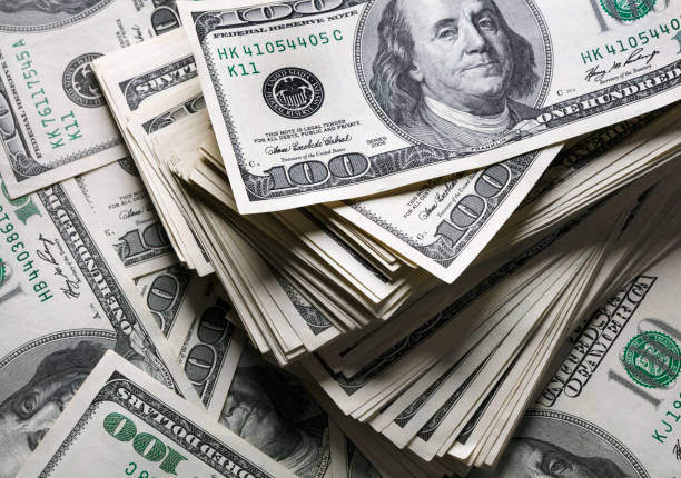 El dólar blue, sin tregua: opera apenas un paso debajo de su precio récord