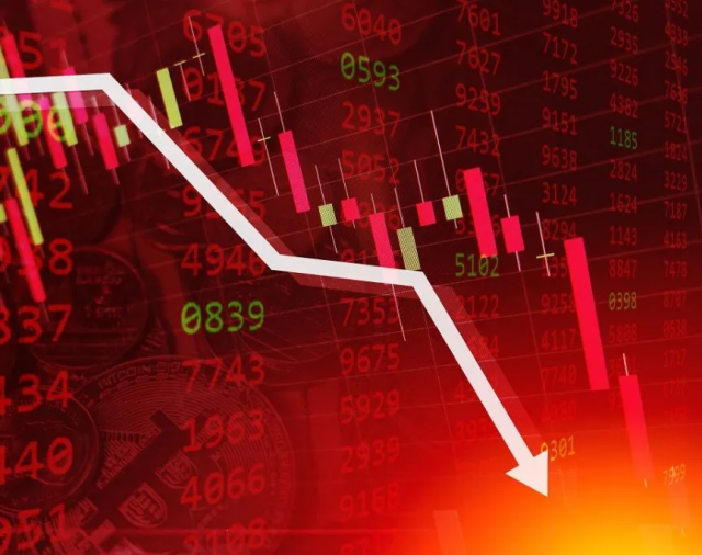 Vuelve el miedo a los mercados: los inversores buscan cobertura y cae fuerte Wall Street