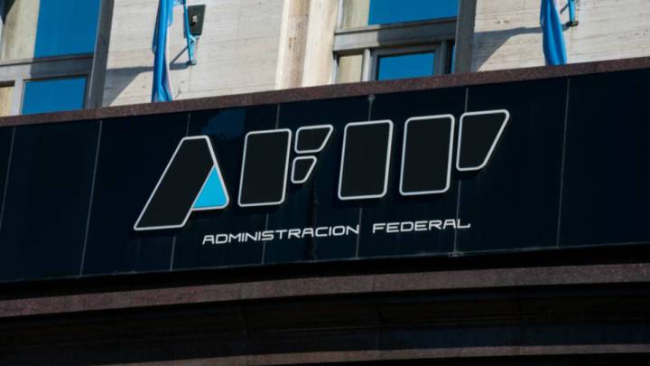 La AFIP va a devolver $ 973 millones a monotributistas y autónomos: cómo saber si te corresponde