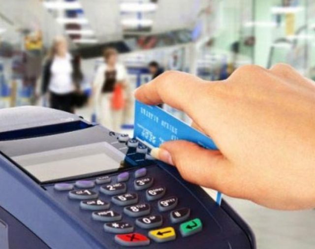 Pymes esperan un repunte del 35% en ventas para las Fiestas, pero advierten por la utilización de la tarjeta