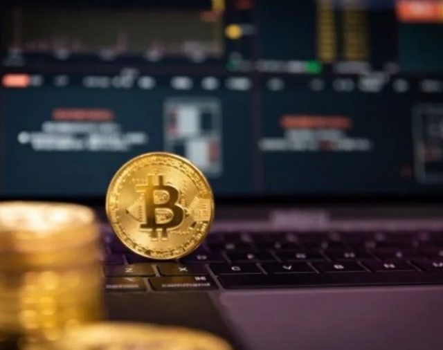 Bitcoin rebota tras su accidentado debut en El Salvador: las 5 claves del día en los mercados