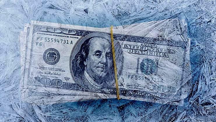 El dólar blue, otra vez casi $ 10 más barato que el solidario