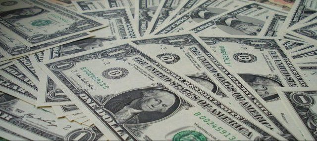 El dólar en el mundo anota su quinta baja en las últimas seis jornadas