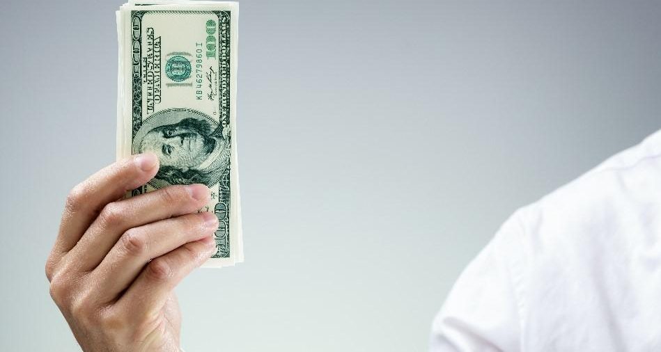 El dólar blue sigue subiendo fuerte y supera una barrera