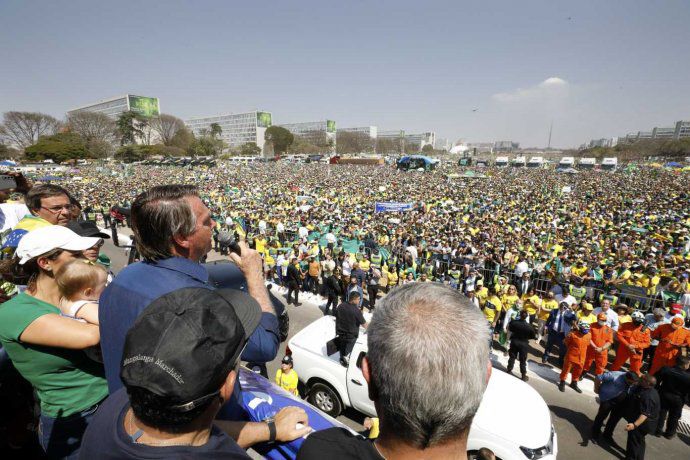 La democracia y la economía, víctimas del choque en cadena de los poderes en Brasil