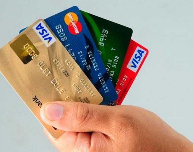 Tarjetas de crédito: cuántas conviene tener para evitar gastos innecesarios